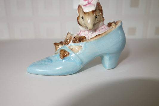 Beswick Beatrix Potter The old woman who lived in a shoe