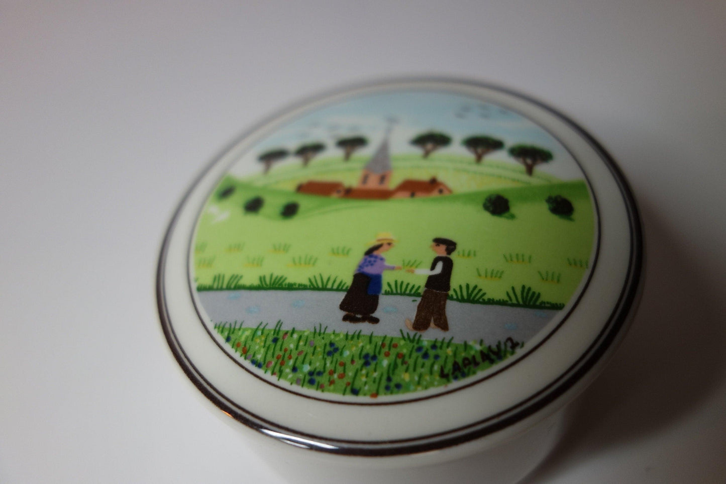 Villeroy and Boch lidded trinket pot