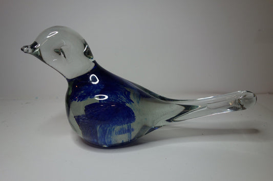 Murano style seated bird paperweight