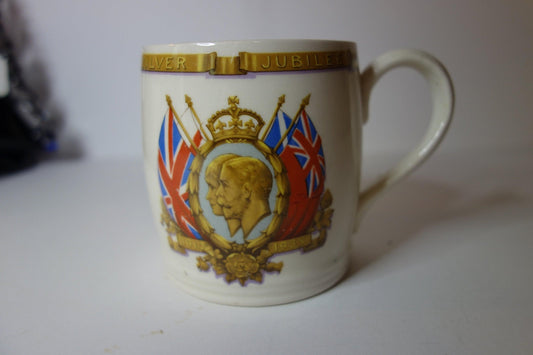 Souvenir Commemorative Mug Silver Jubilee George V and Queen Mary