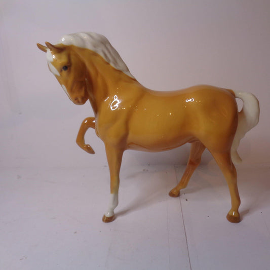 Beswick Palomino Horse No 1549 Second Version