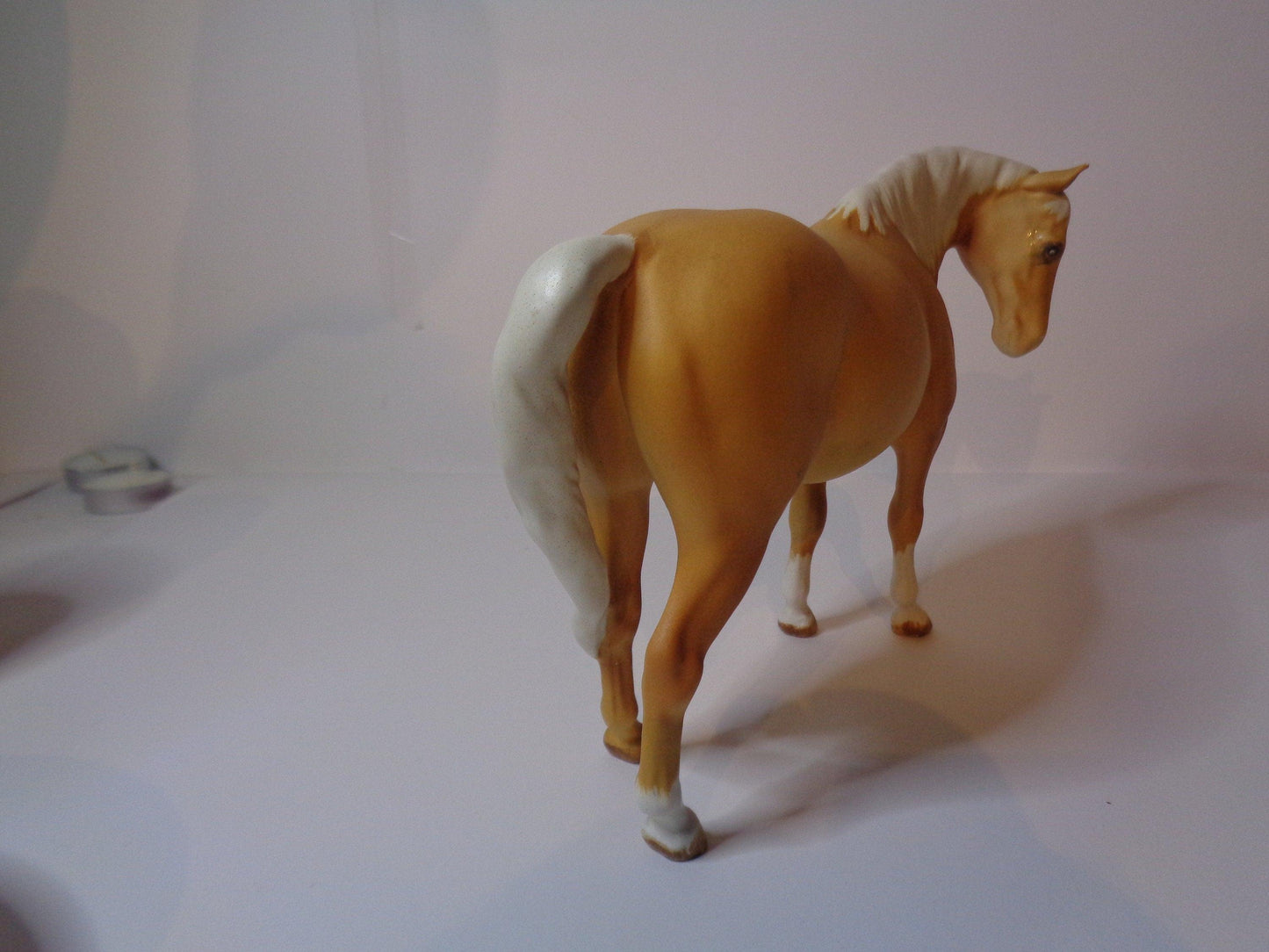 Beswick Palomino Matt finish Mare Facing Right 1812