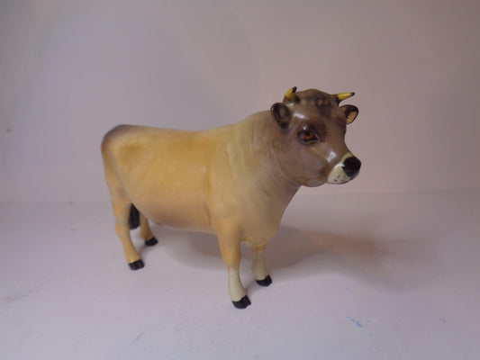 Beswick Jersey Bull Ch. "DUNSLEY COY BOY" No1422