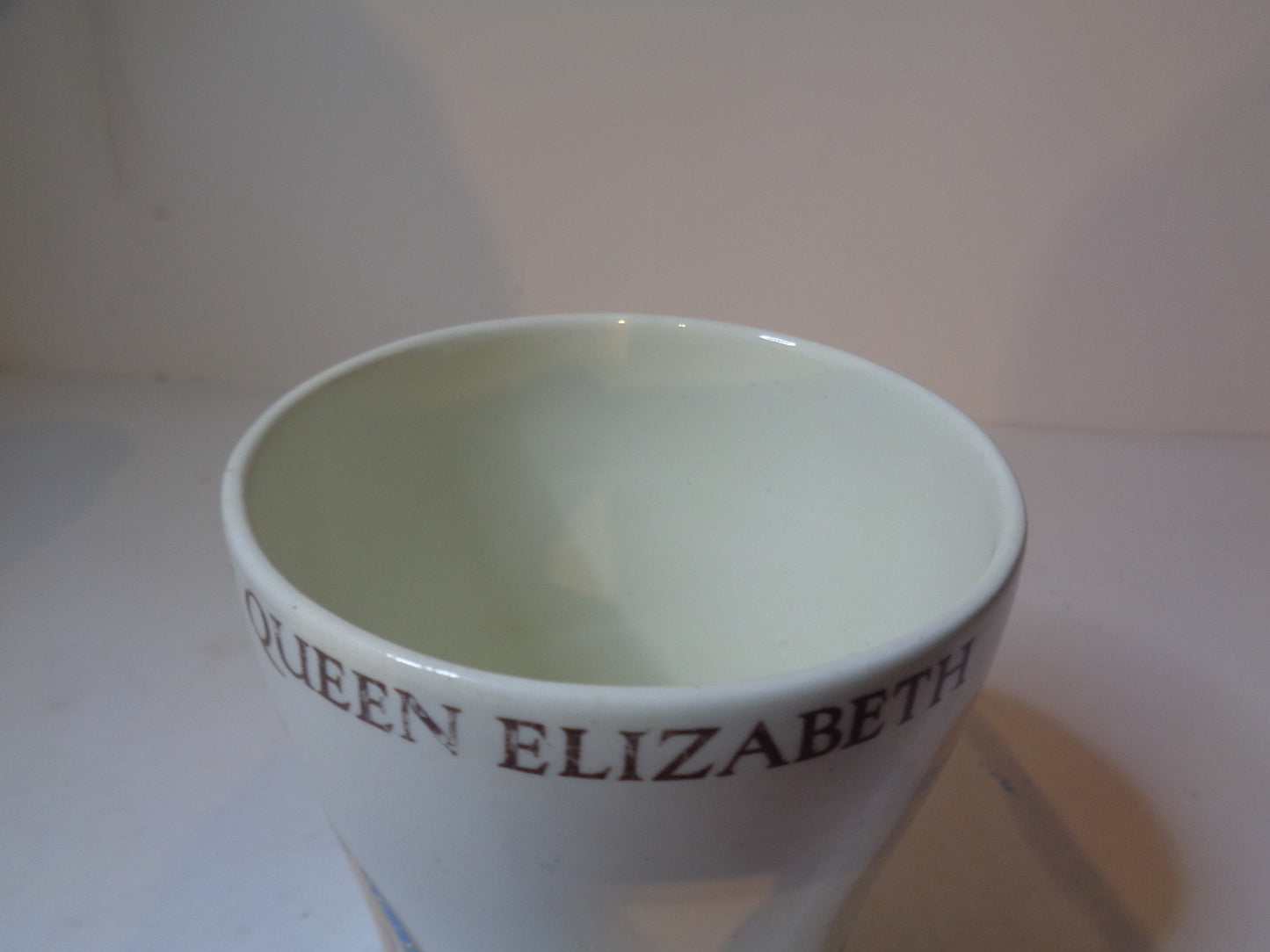 Coronation King George VI and Queen Elizabeth Souvenir Commemorative Beaker London County Council