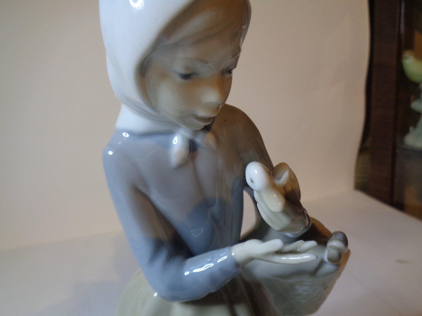 LLadro Shepherdess with Ducks number 4568 Issued 1969