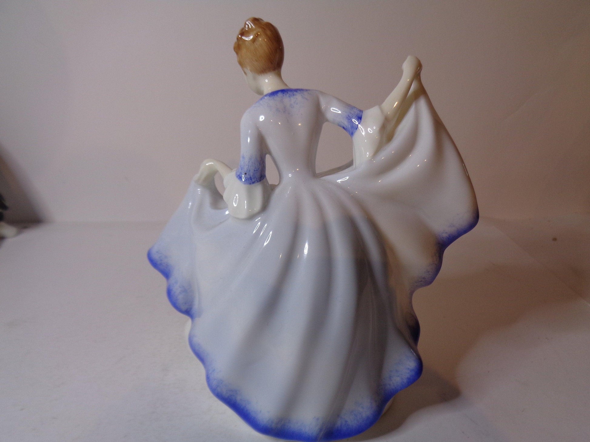 Royal Doulton Pamela HN 3223