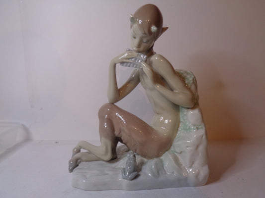 LLadro Satyr with Frog No 1093