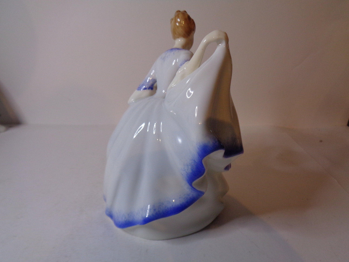 Royal Doulton Pamela HN 3223