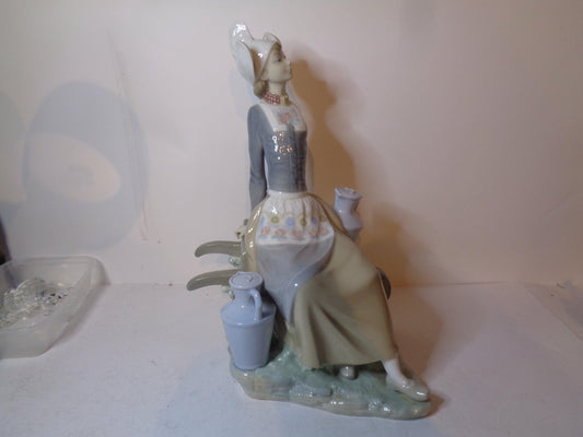 LLadro Milkmaid with Wheelbarrow No 4979 Issued 1977