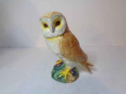 Beswick Owl by Albert Hallam No 2026 1965