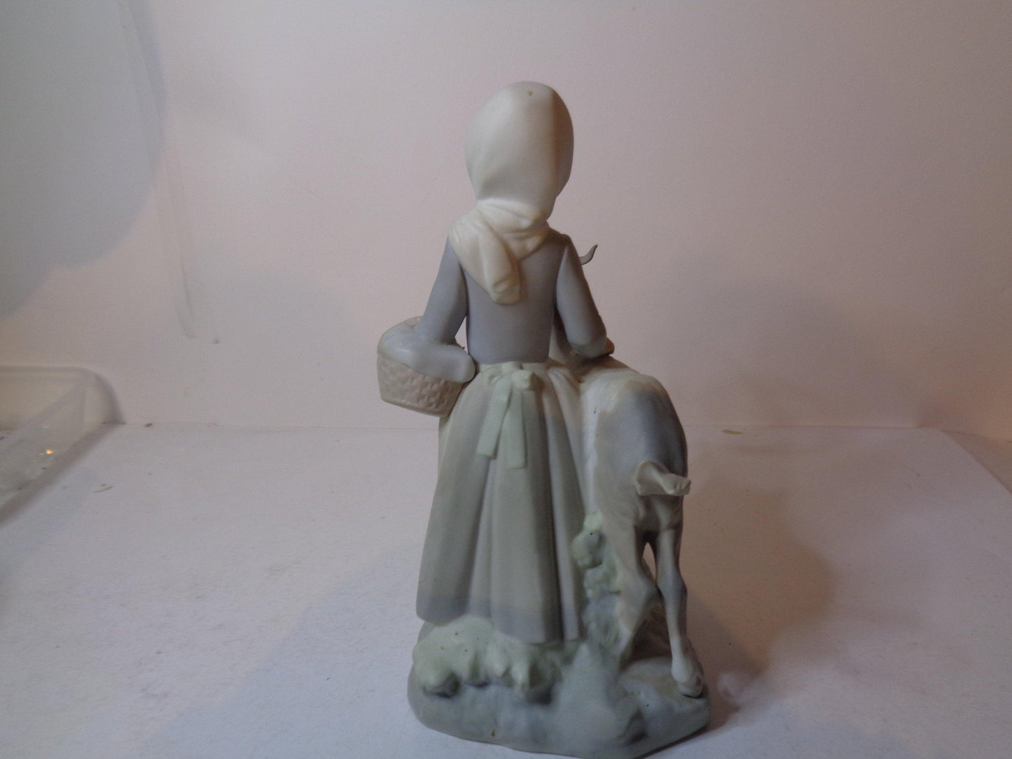 LLadro Matt Little Girl with Goat number 4812