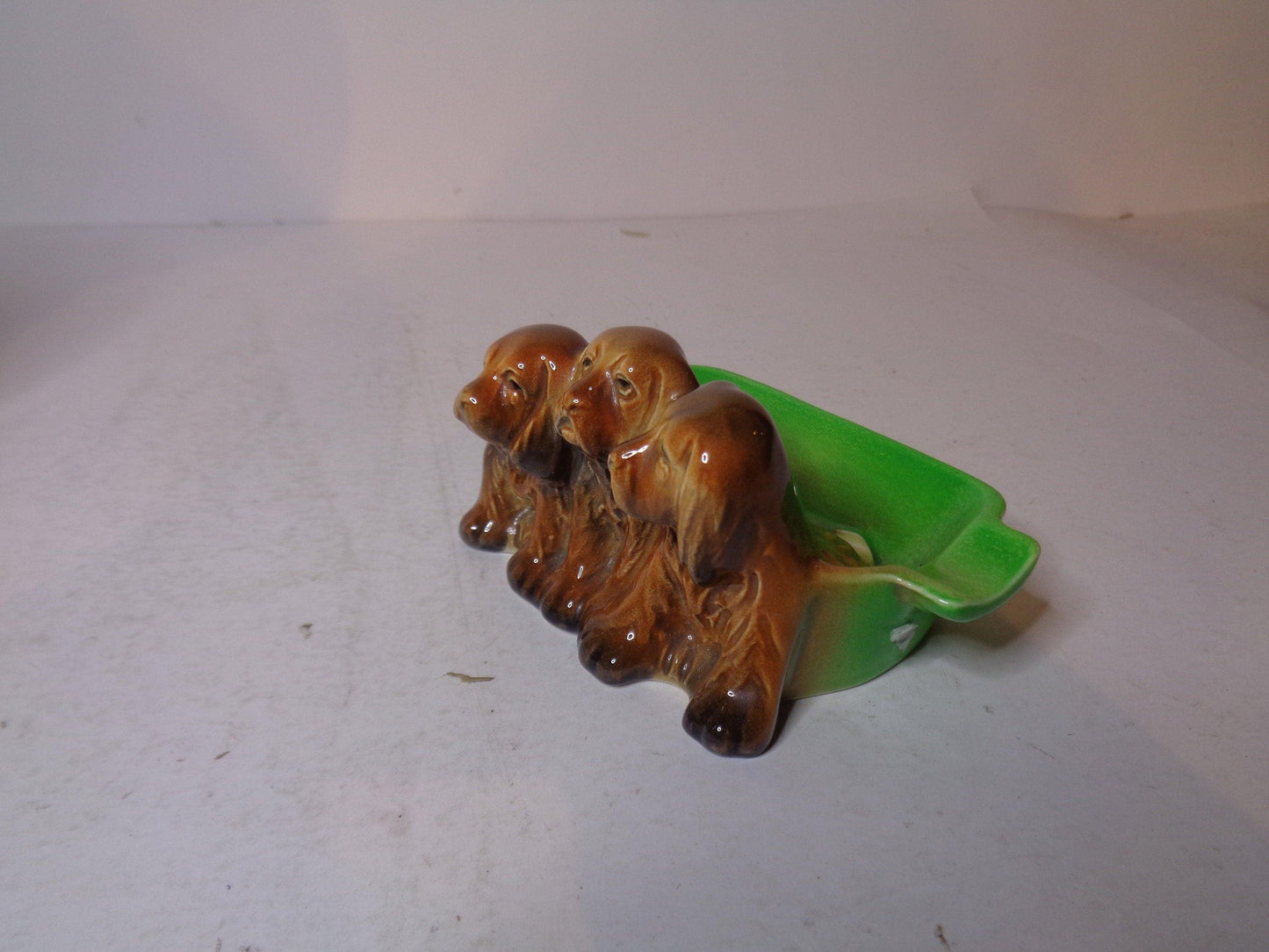 Beswick Vintage 3 dogs Ashtray/ penrest / Trinket tray