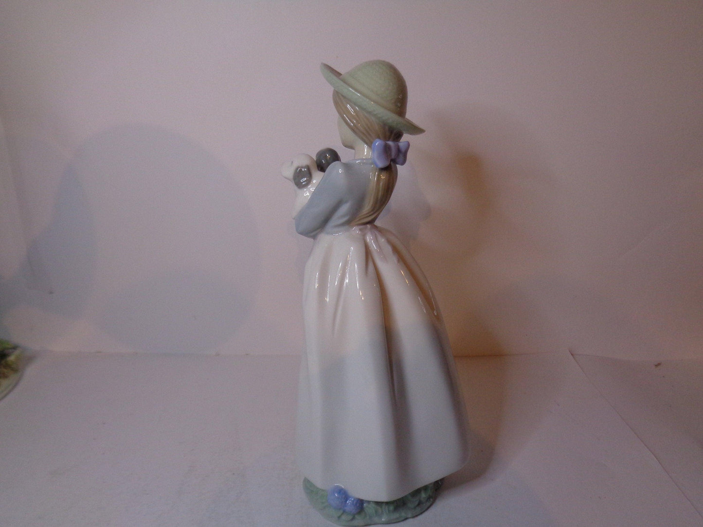 NAO by Lladro What an Armful No 1156