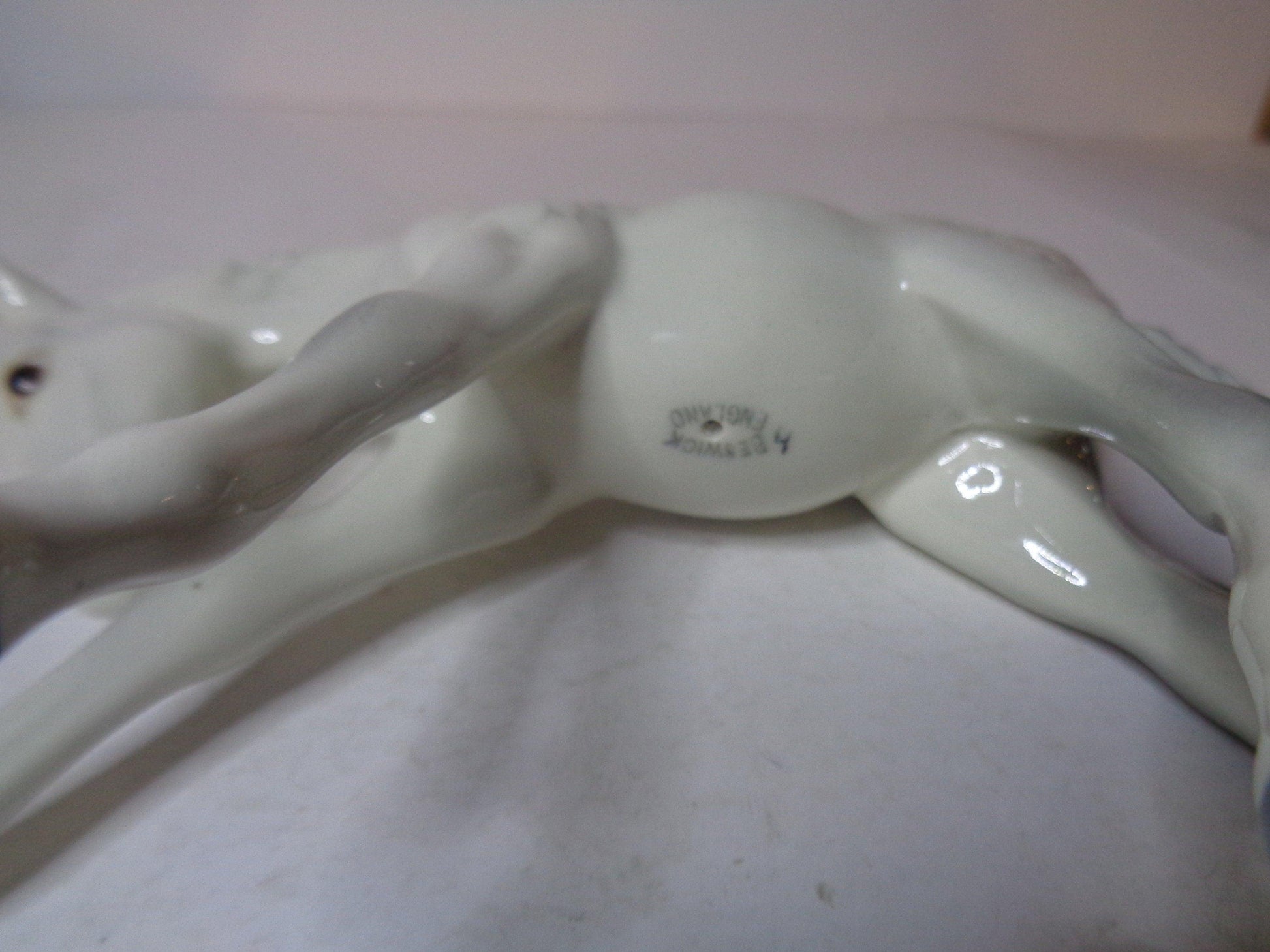 Beswick Foal ( Large Head Down ) No 947 Grey