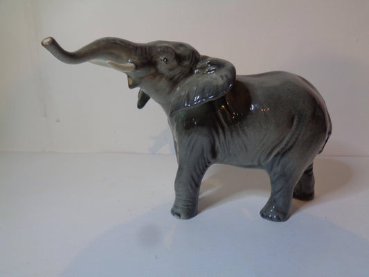 Beswick Elephant Trunk Stretching Small No 974