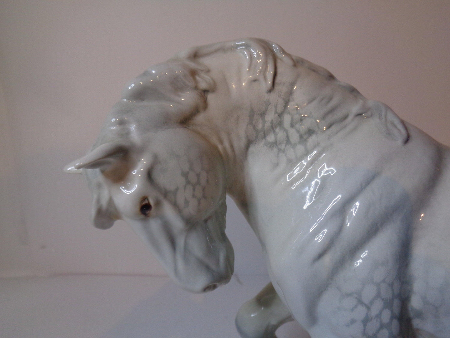 Beswick Grey Gloss Shire Horse ( Large Action Shire ) number 2578