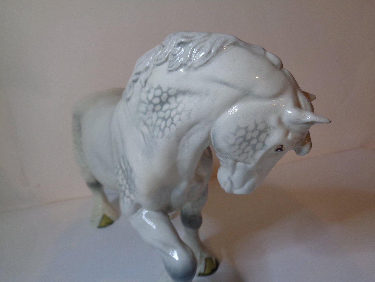 Beswick Grey Gloss Shire Horse ( Large Action Shire ) number 2578