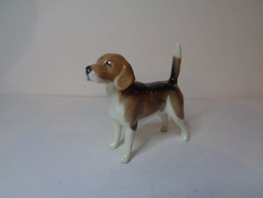 Beswick Beagle Wendover Billy Small no 1939 by Arthur Gredington