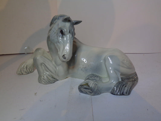 Beswick Grey Gloss Shire Mare ( Lying ) number 2459