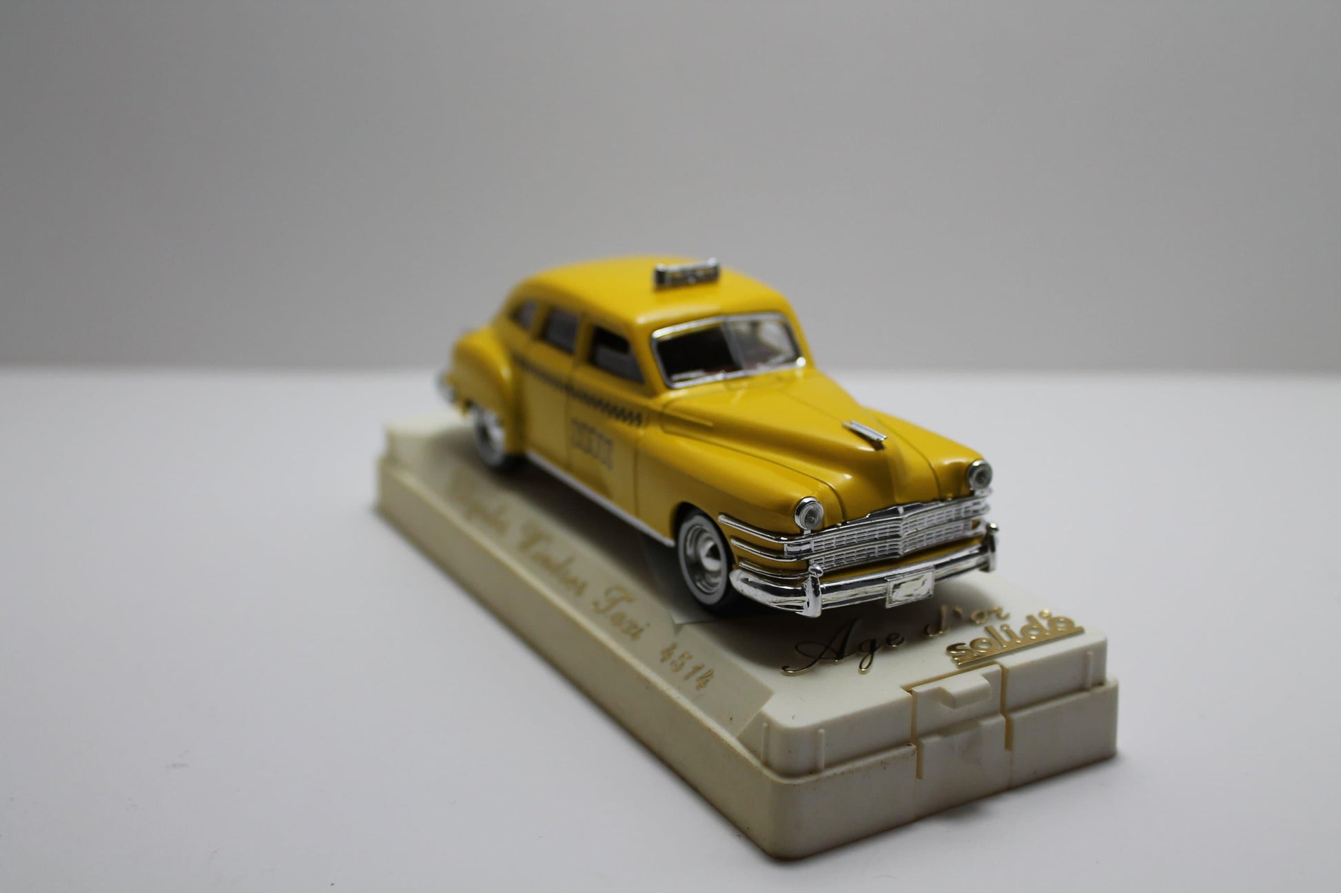 Solido 1/43 Chrysler Windsor Taxi No 4514