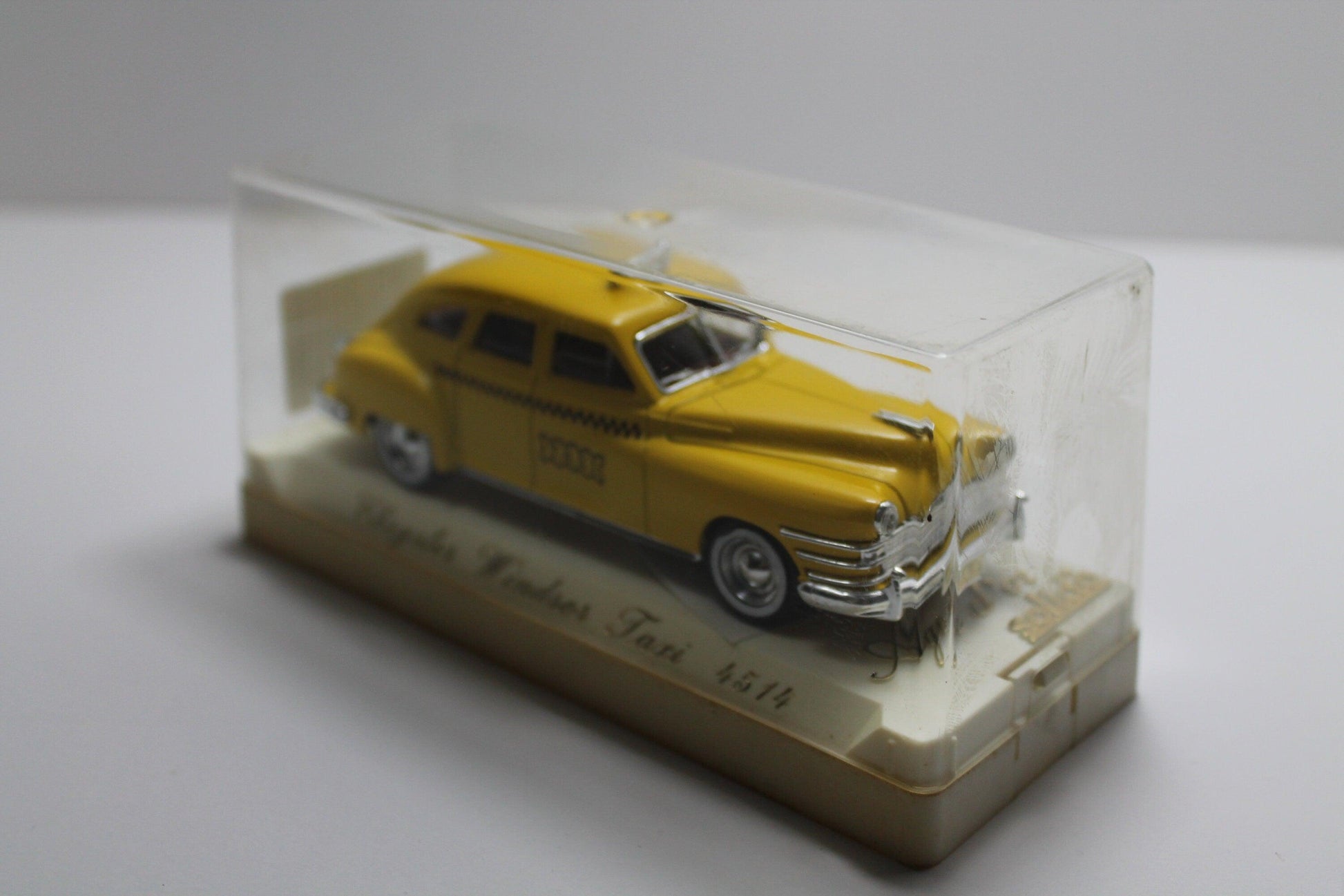 Solido 1/43 Chrysler Windsor Taxi No 4514