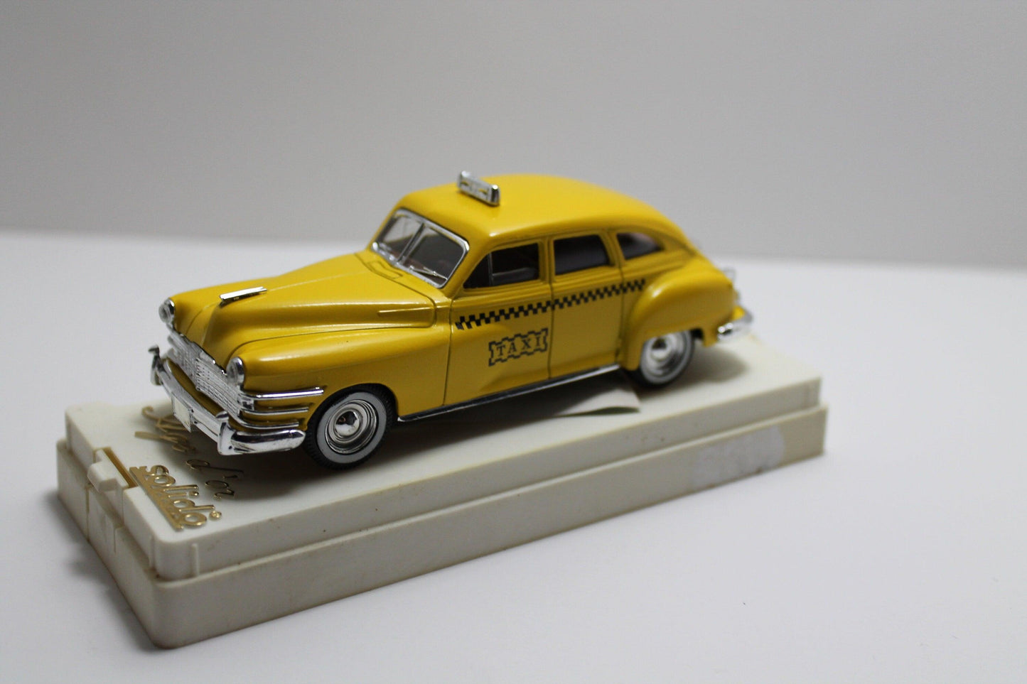 Solido 1/43 Chrysler Windsor Taxi No 4514