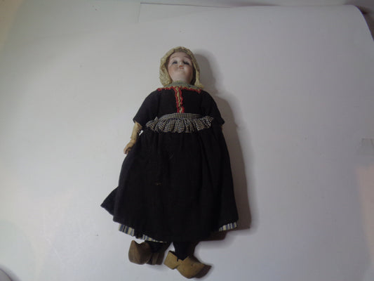 Arthur Schoenau & Hoffemeister Bisque Head Doll 1800 model Antique