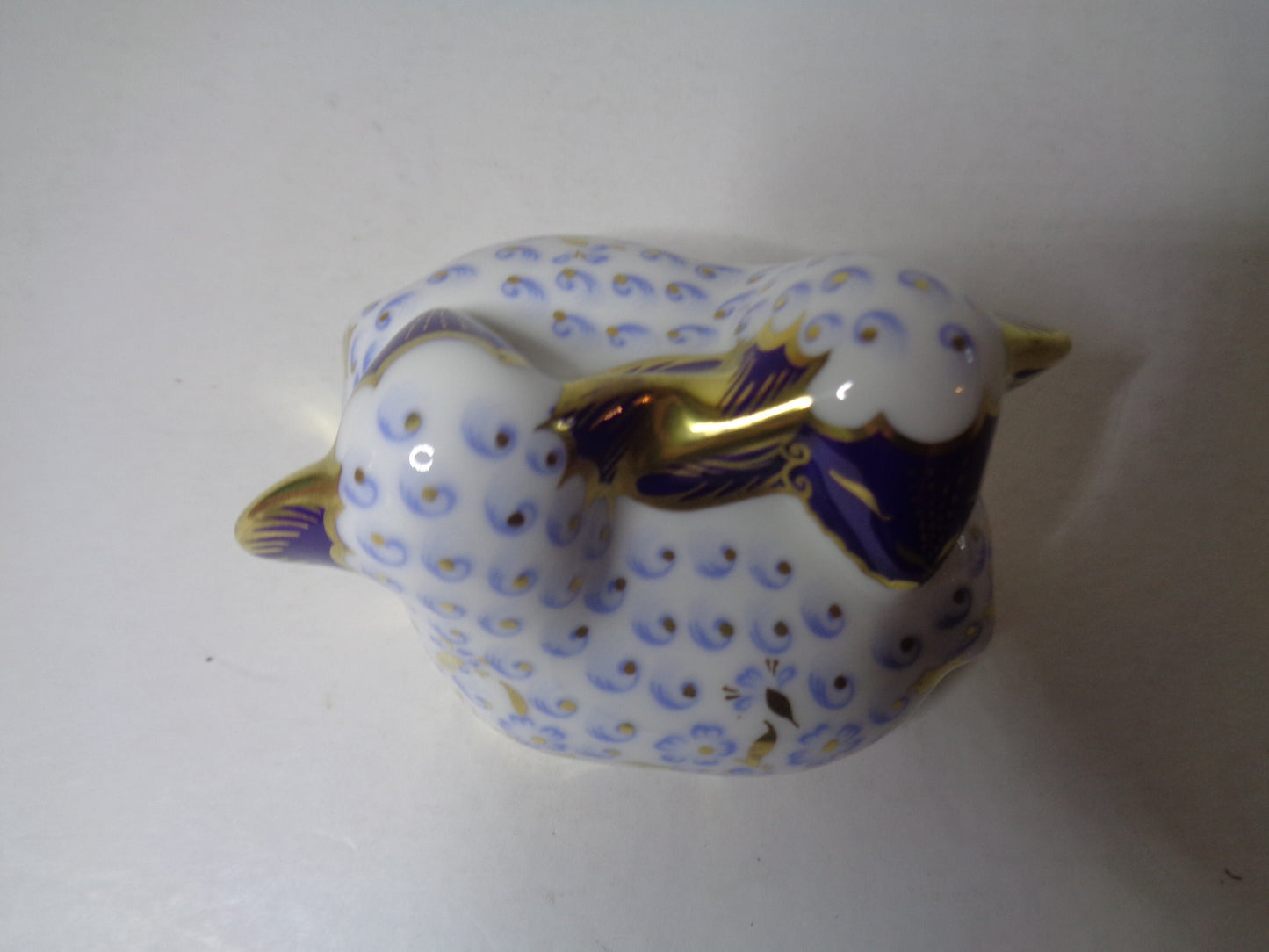 Royal Crown Derby Twin Lambs Gold Stopper