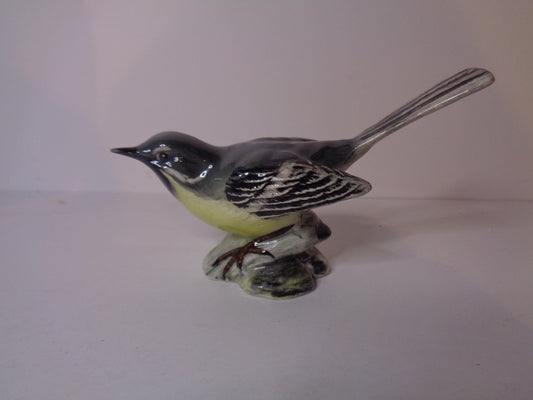 Beswick Grey Wagtail Second Version No 1041B