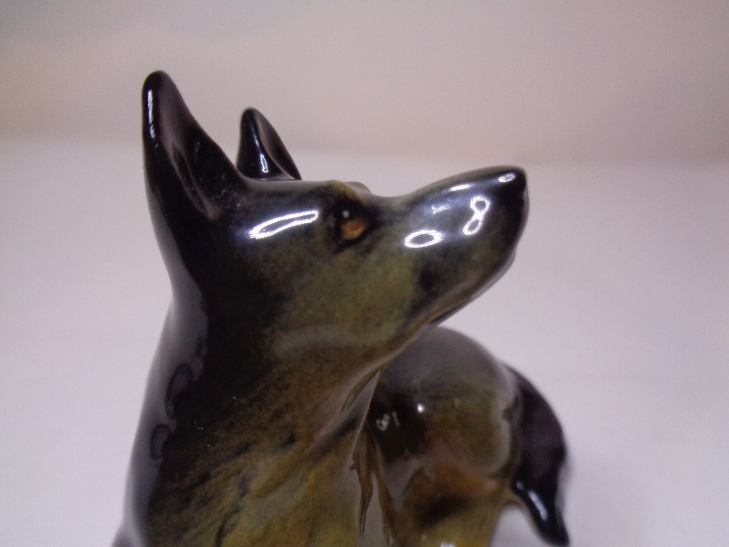 Beswick Alsatian Lying no 3378