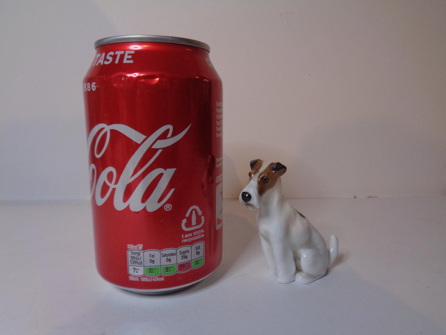 Royal Doulton Miniature Fox Terrier Seated K8