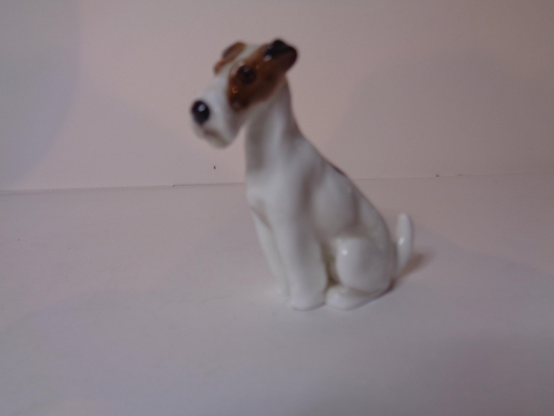 Royal Doulton Miniature Fox Terrier Seated K8