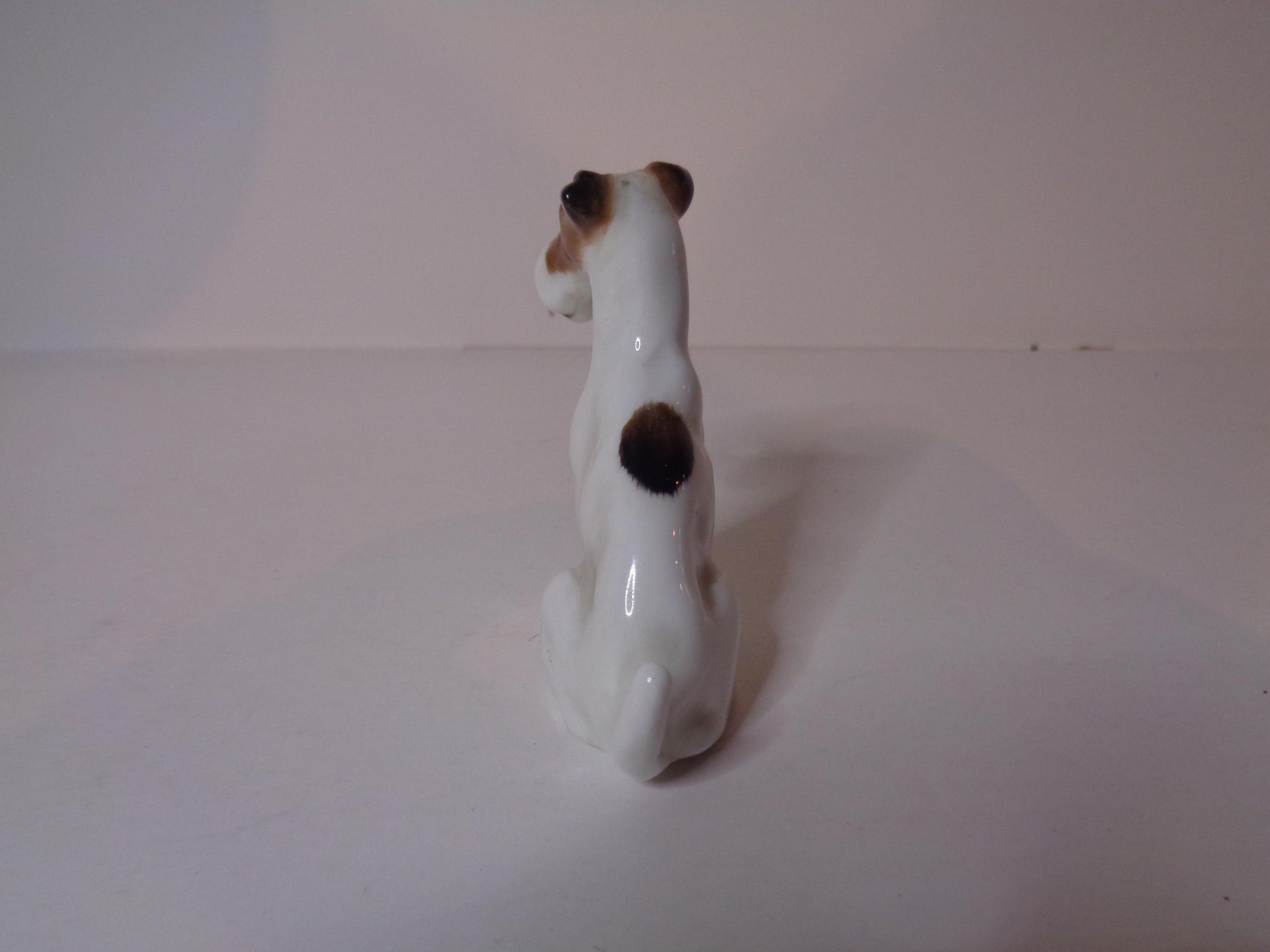 Royal Doulton Miniature Fox Terrier Seated K8