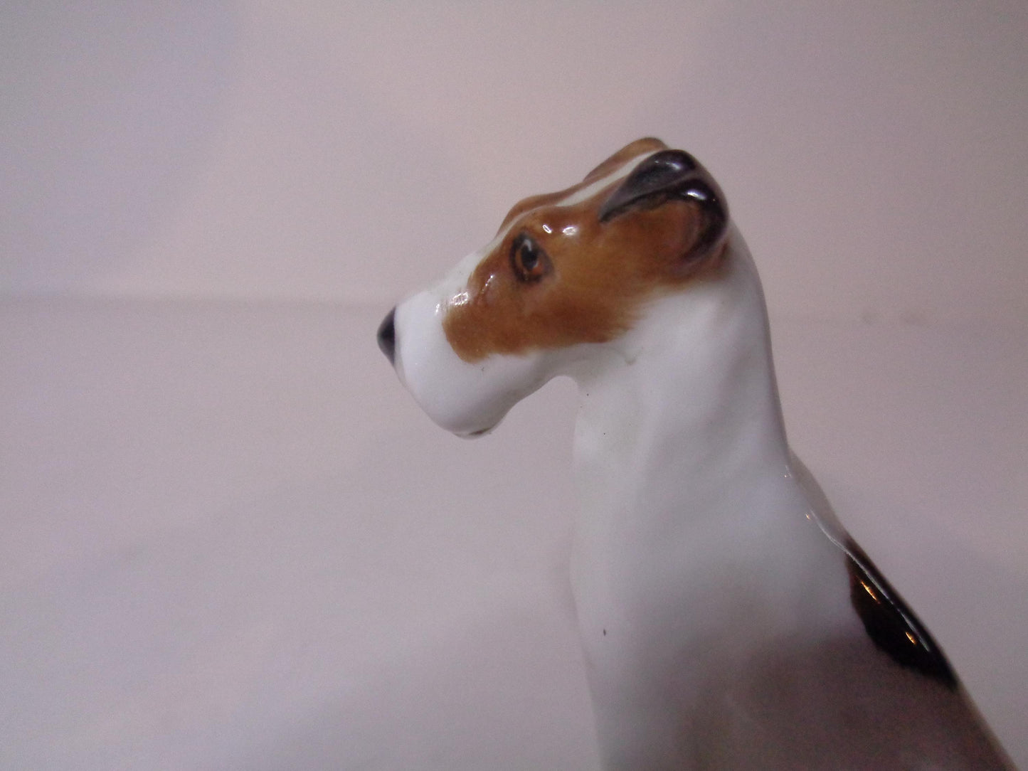 Royal Doulton Miniature Fox Terrier Seated K8