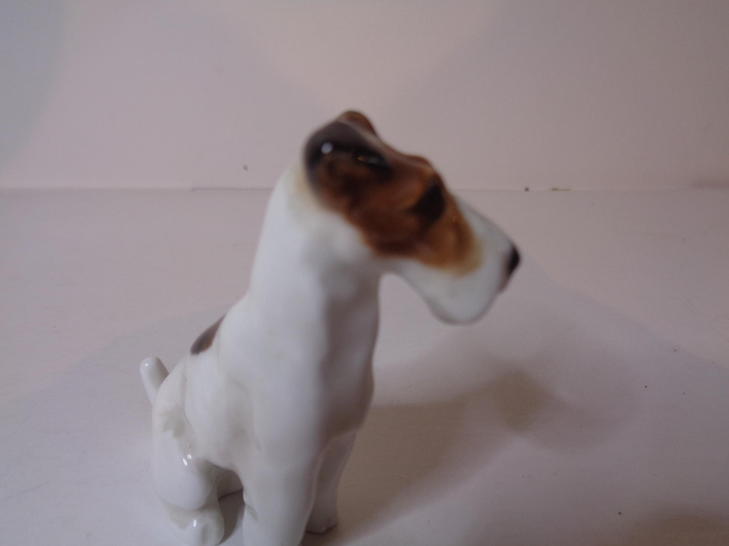 Royal Doulton Miniature Fox Terrier Seated K8