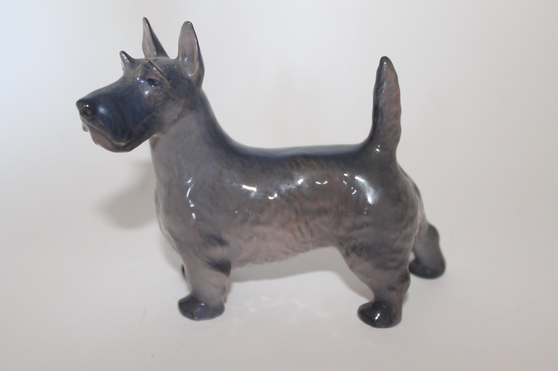 Royal Copenhagen Scottie Standing No 3161