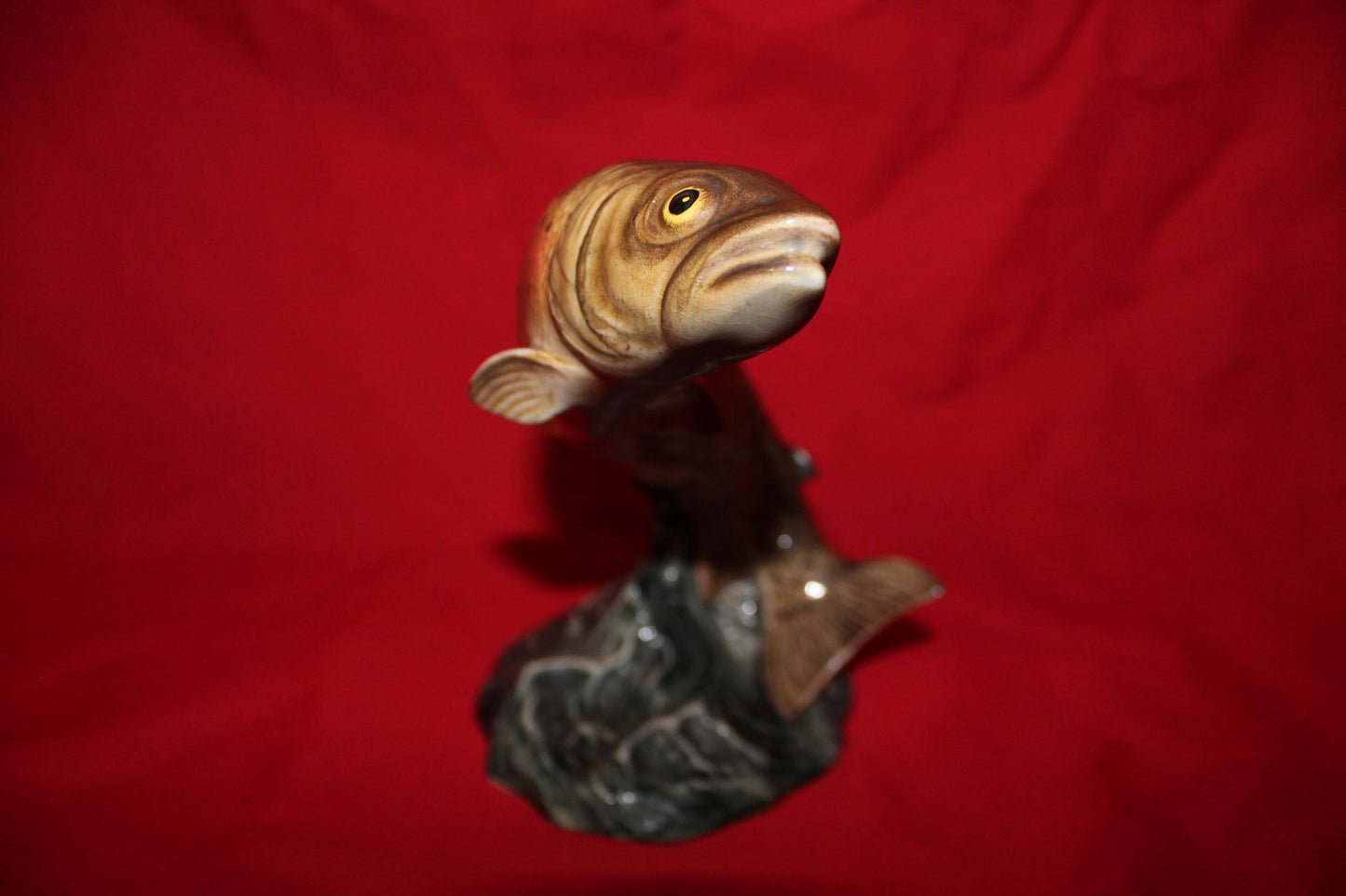 Beswick Trout No. 1032