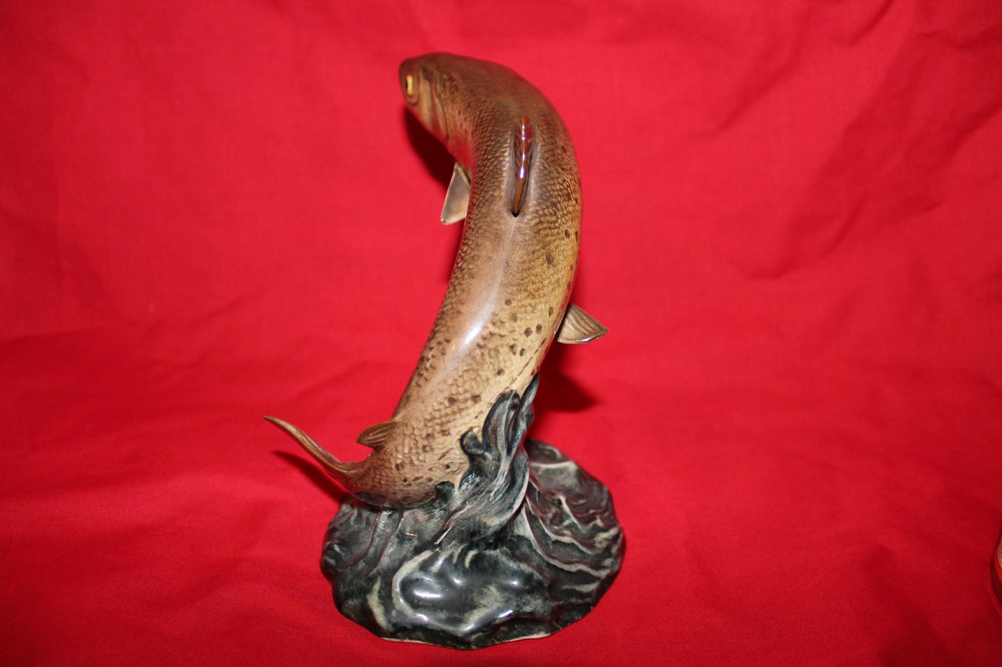 Beswick Trout No. 1032