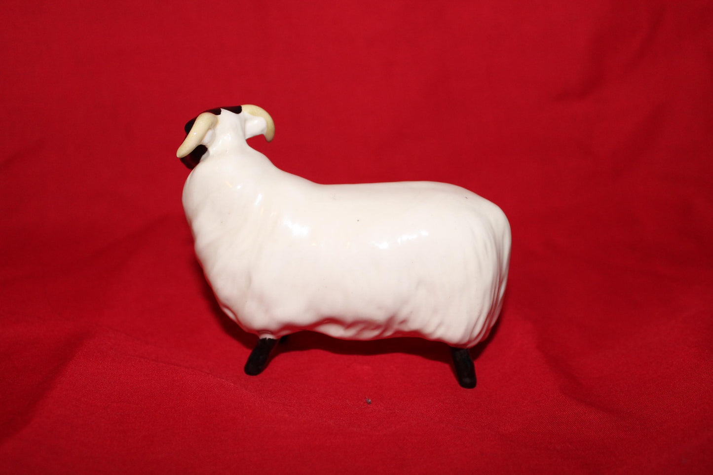 Beswick Black Faced Sheep No. 1765