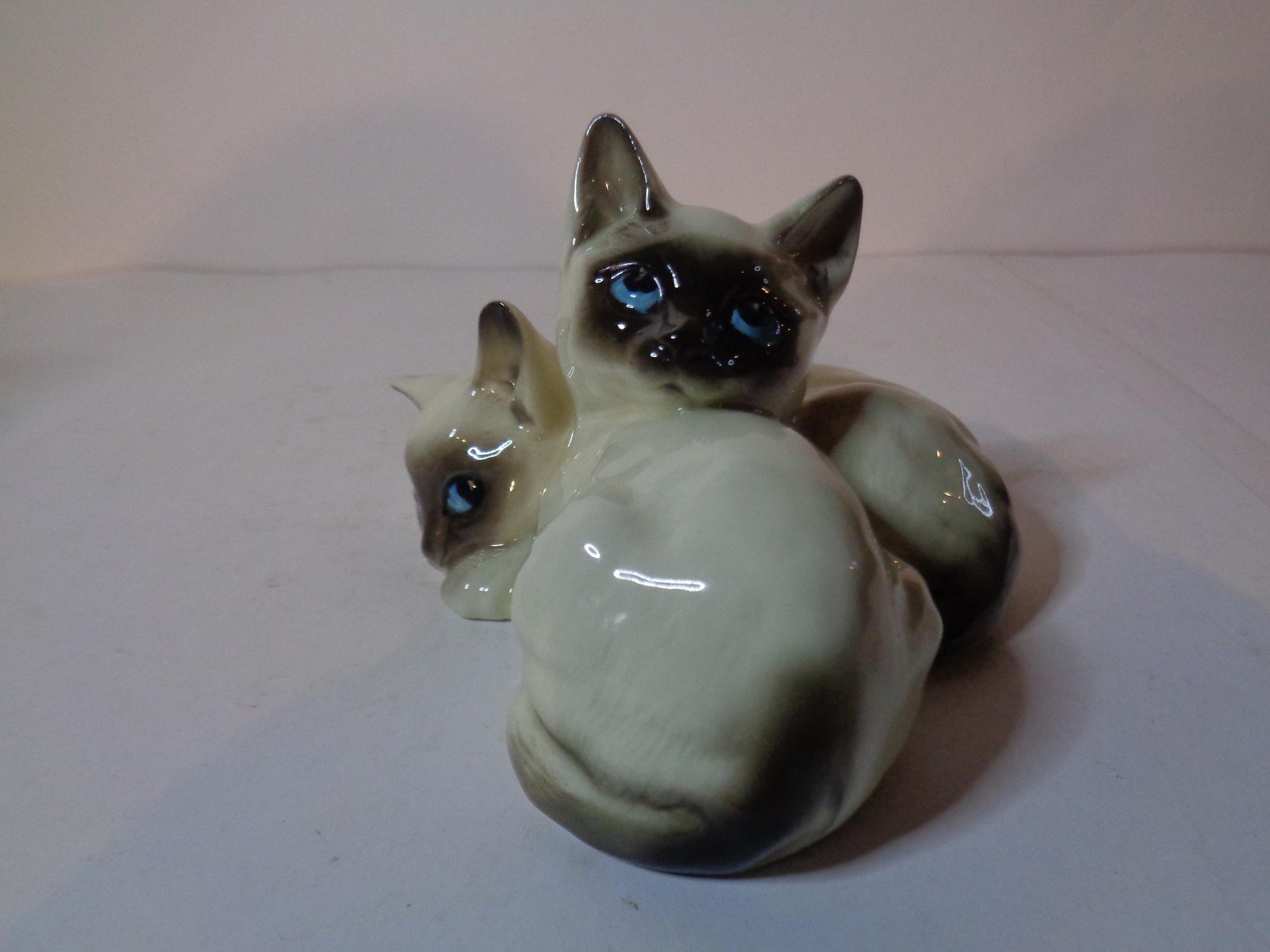 Royal Doulton Cat - Siamese Kittens - Curled Together number K1296