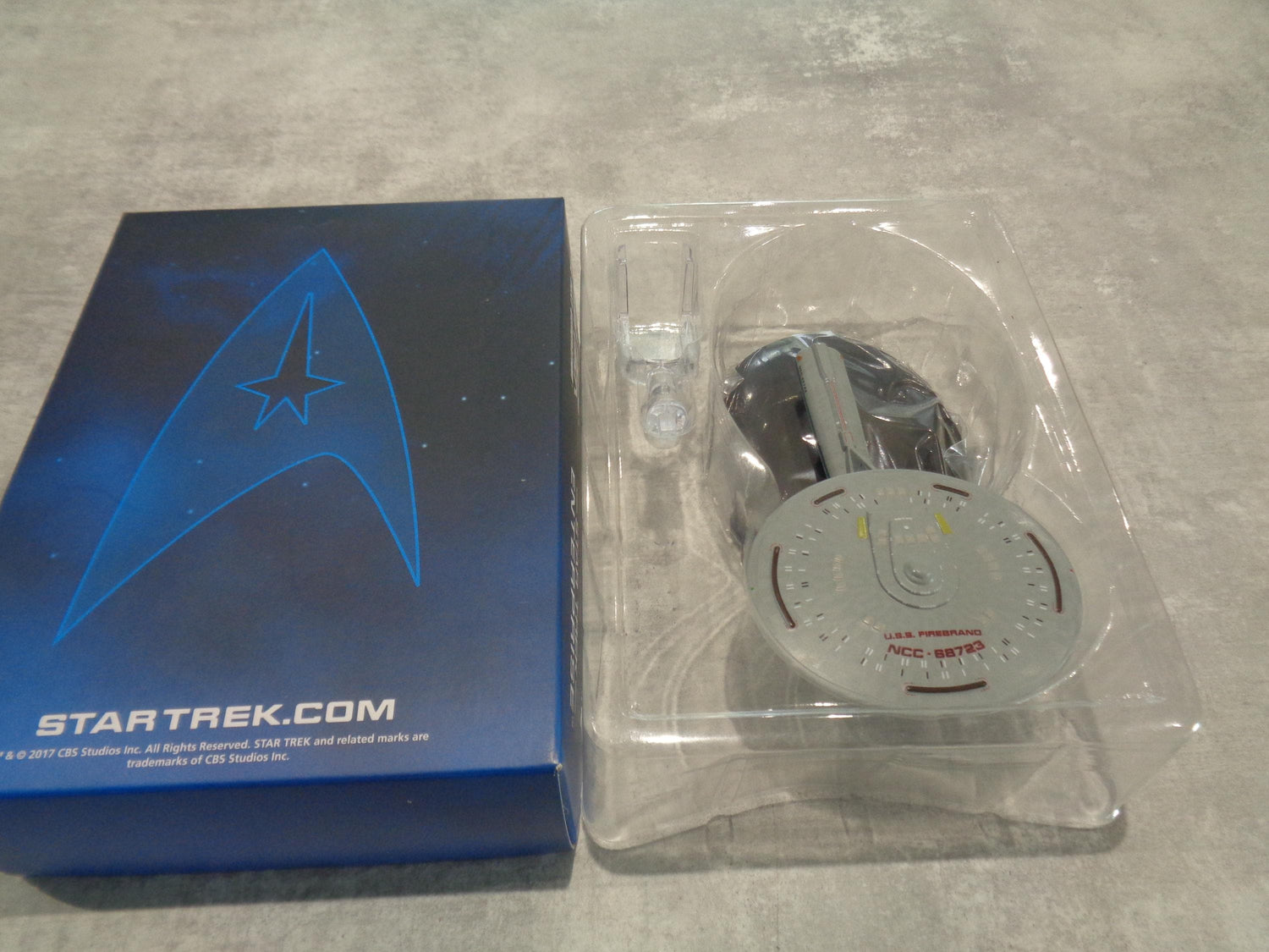 Star Trek Freedom Class USS Firebrand Eaglemoss Star Trek Collection