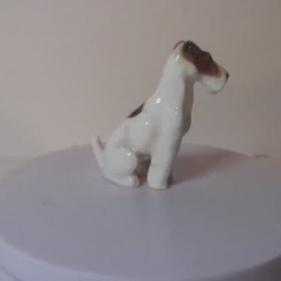 Royal Doulton  Miniature Fox Terrier Seated K8